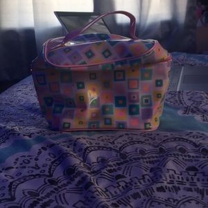 Cosmetic bag